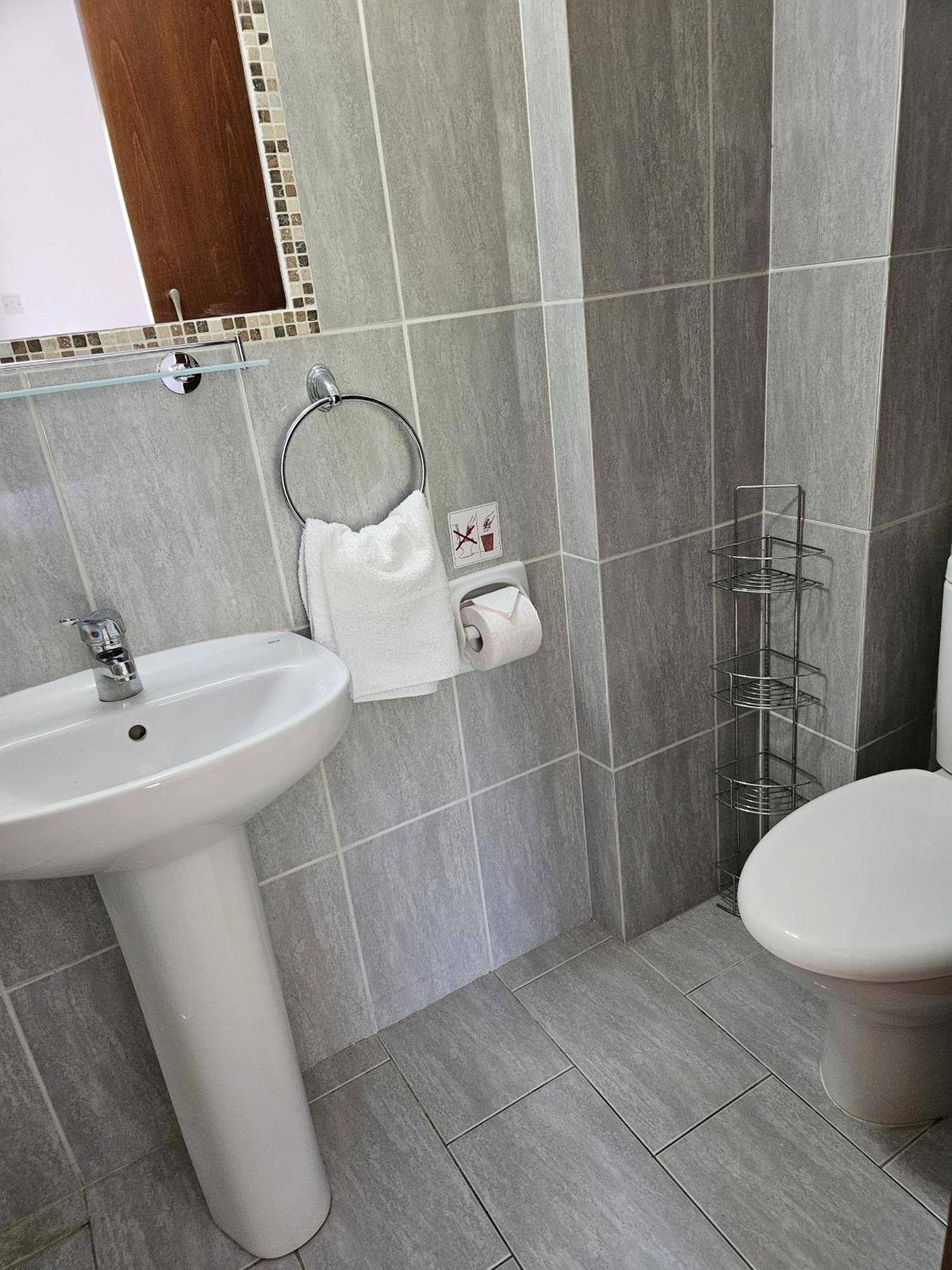 The Brightstay Paphos, 2 Bed Apt, Paphos Riviera, Universal Экстерьер фото